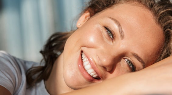 Zalety picia kolagenu na włosy i paznokcie